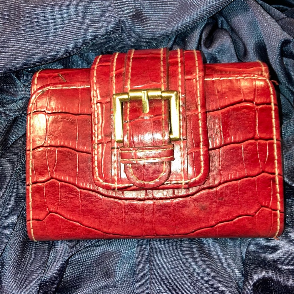 Beautiful crimson red embossed croc billfold/wallet
